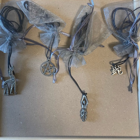 4 Celtic / Viking / Norse Necklaces ( Lot 6 ) - Picture 1 of 1